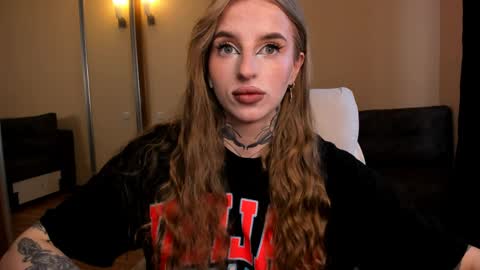 Julia online show from April 19, 5:08 am