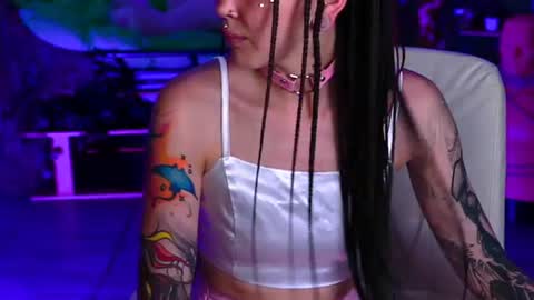 harleyquiver online show from July 10, 11:48 am