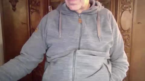 hot n  nasty online show from October 24, 11:00 am