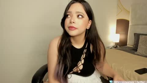 has_gonzalezz online show from April 21, 4:19 am