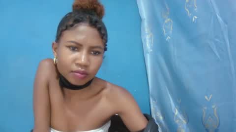 hasleyinah online show from July 11, 1:36 pm