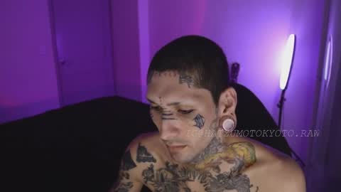 Snapshot of hatsumotokyoto chatting on October 1, 3:16 am More content   2   online show from October 1, 3:16 am