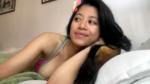 hawaiigirl_ online show from March 15, 4:32 pm