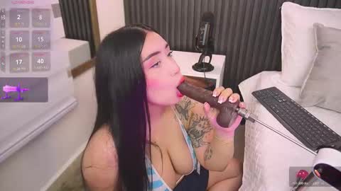 haylie  See you tonight at 8pm Colombia time online show from November 13, 2:03 am