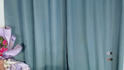 haylee online show from April 7, 5:20 am