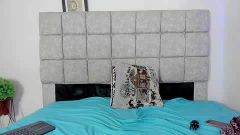 hazel_slim_ online show from January 19, 3:55 pm