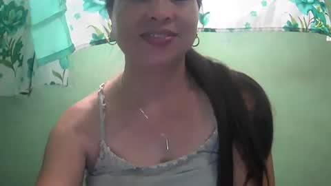 hazeldhane online show from June 17, 7:02 am