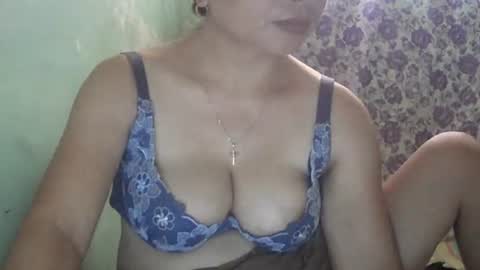 hazeldhane online show from July 21, 2:13 am