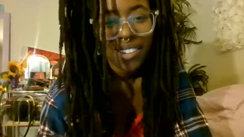 Hazel Hanes online show from January 17, 2:21 am