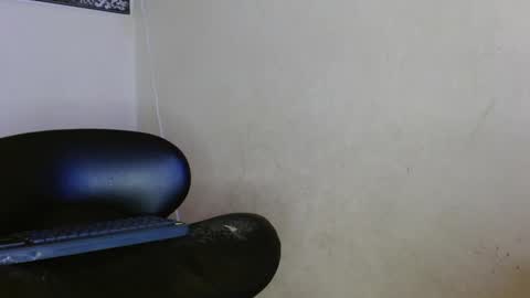 Snapshot of hazlan_420 chatting on September 13, 2:30 pm hazlan_420 online show from September 13, 2:30 pm