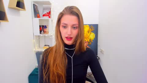 heartedlove_1 online show from February 28, 9:36 am