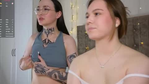 Snapshot of heathimogene chatting on March 3, 3:11 pm Hi everyone i am Alice pls dont be rude fav patterns 77 99 111 222 333 online show from March 3, 3:11 pm