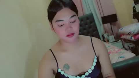 Kylene3 online show from March 27, 8:26 am