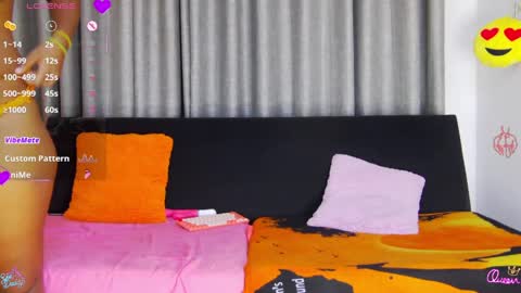 AngieLizzy online show from April 17, 2:30 pm