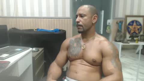 hebertgomes online show from March 1, 10:21 pm