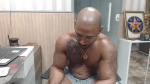 hebertgomes online show from March 6, 12:20 am