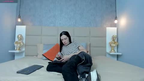 Keira Hecate online show from April 20, 7:06 pm