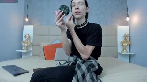 Keira Hecate online show from April 18, 7:07 pm