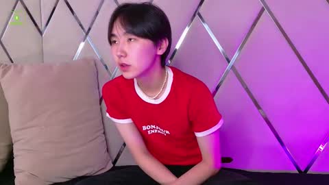 HEEJIN online show from September 23, 8:26 pm