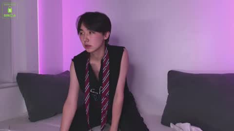 HEEJIN online show from September 16, 6:33 pm