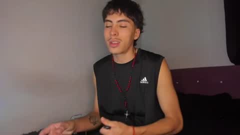 heellboy_ online show from July 27, 10:40 pm