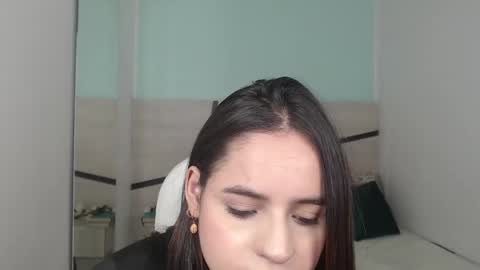 Heidy  online show from December 23, 8:36 pm