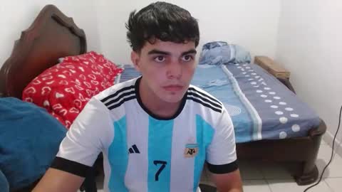 heiker__ online show from February 17, 4:44 am