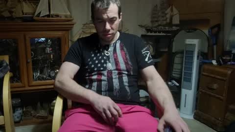 xxScubaStevexx online show from April 7, 2:02 am