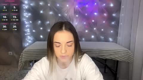 Alice DollySmile and Avelina online show from December 4, 9:12 am