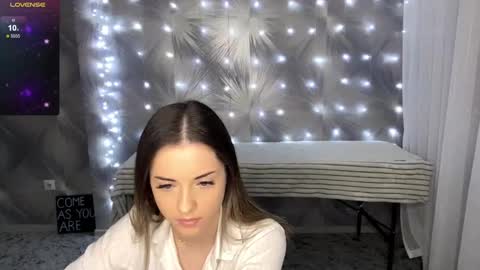 Alice DollySmile and Avelina online show from December 30, 11:15 am