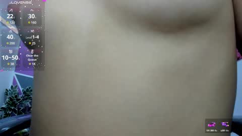 Snapshot of helen_russoo chatting on February 22, 9:04 pm Helen online show from February 22, 9:04 pm