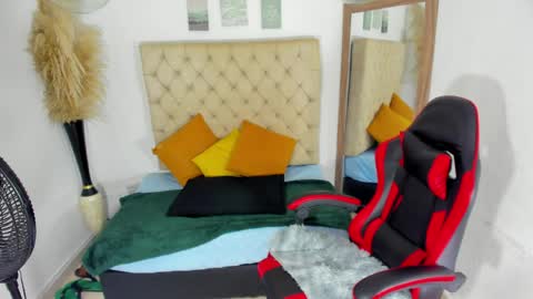 HELENA COPPER online show from April 3, 3:24 am