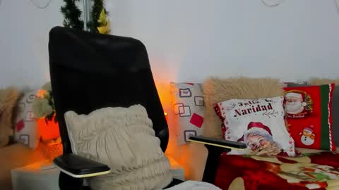 Helena Santos  online show from December 1, 11:08 am