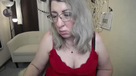 helenenigma online show from October 22, 6:31 pm