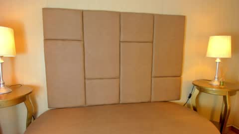 Helen or Hells online show from April 13, 1:15 pm