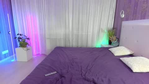 Snapshot of helensunshine chatting on December 17, 8:32 pm Helen online show from December 17, 8:32 pm