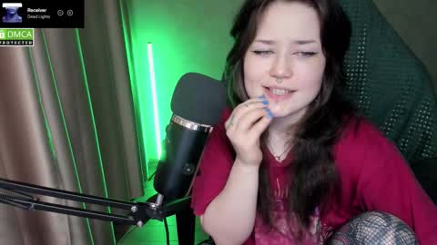 Red online show from February 24, 9:07 pm