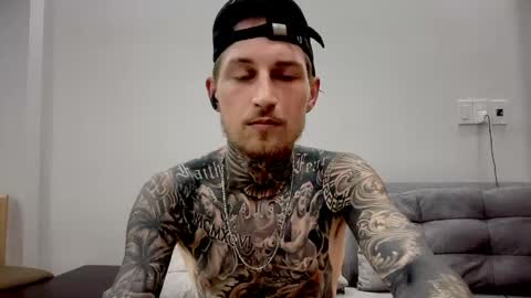 hellacozy online show from April 21, 4:03 pm