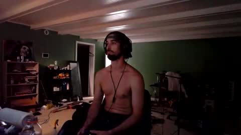 helldiver1990 online show from November 10, 7:00 am