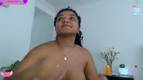 Snapshot of hello_candy chatting on September 13, 9:39 pm Candy online show from September 13, 9:39 pm