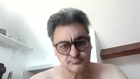 hemch online show from April 13, 12:53 pm