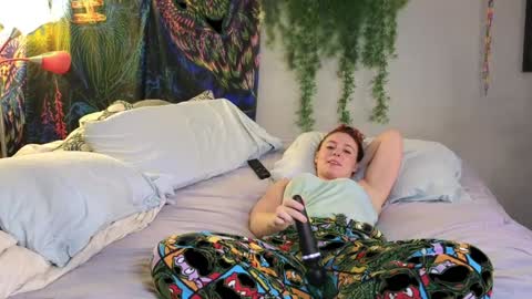 Snapshot of hemopoietic_candy chatting on December 16, 11:18 pm Hemopoietic Candy online show from December 16, 11:18 pm