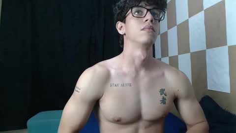 Snapshot of henry_gandy chatting on January 23, 3:32 pm HENRY GANDY online show from January 23, 3:32 pm
