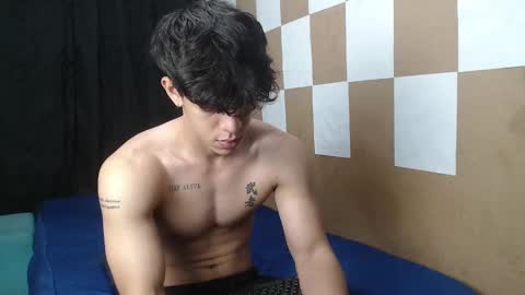 Snapshot of henry_gandy chatting on February 6, 4:36 pm HENRY GANDY online show from February 6, 4:36 pm