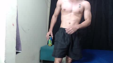 Snapshot of henry_gandy chatting on January 28, 3:57 pm HENRY GANDY online show from January 28, 3:57 pm