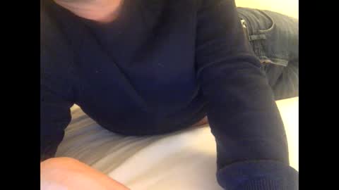 Snapshot of henryhipster chatting on October 15, 6:20 pm Henryhipster  sub  spank useme new Europe Twink kiss first fit kinky naughty online show from October 15, 6:20 pm