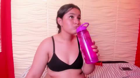 hera n zeus online show from December 13, 7:53 pm