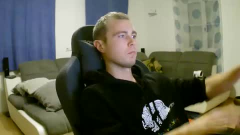 John Pearl online show from November 28, 5:09 pm