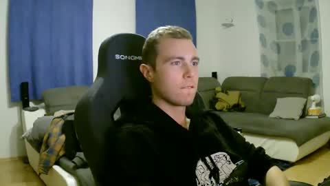 John Pearl online show from March 1, 8:46 pm