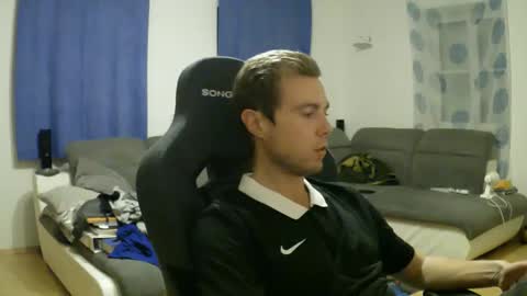 John Pearl online show from April 16, 6:41 pm